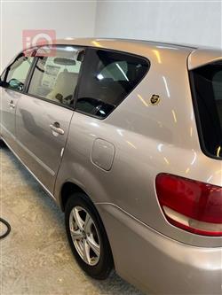 تويوتا إبسم